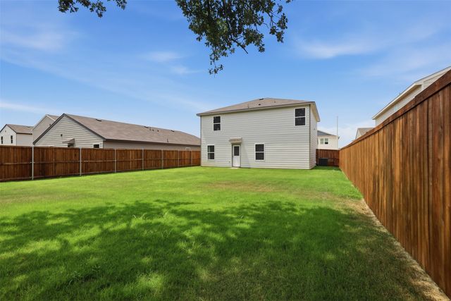 832 Eagles Nest Drive, Cleburne, TX 76031