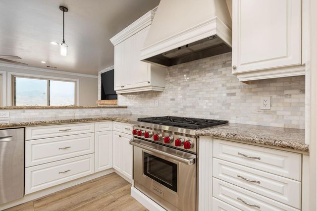 463 High Sierra Drive, Exeter, CA 93221