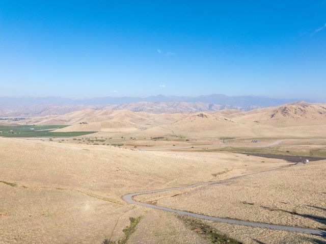 463 High Sierra Drive, Exeter, CA 93221