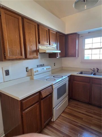 2907 Leta CT, Hampton, VA 23666