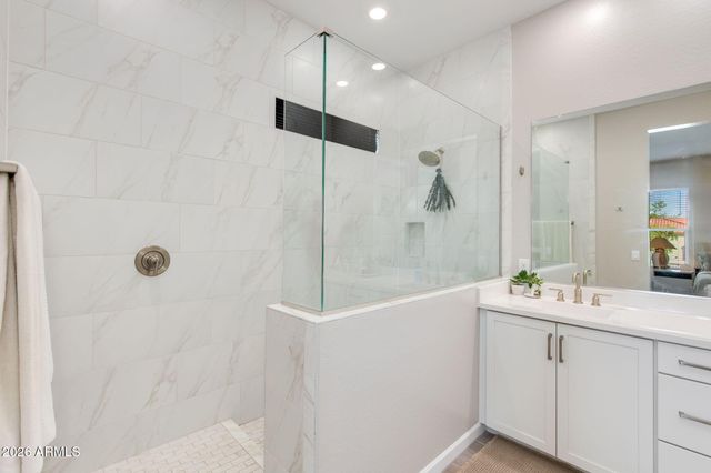 5010 E ANDERSON Drive, Scottsdale, AZ 85254