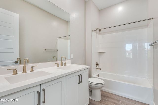 5010 E ANDERSON Drive, Scottsdale, AZ 85254