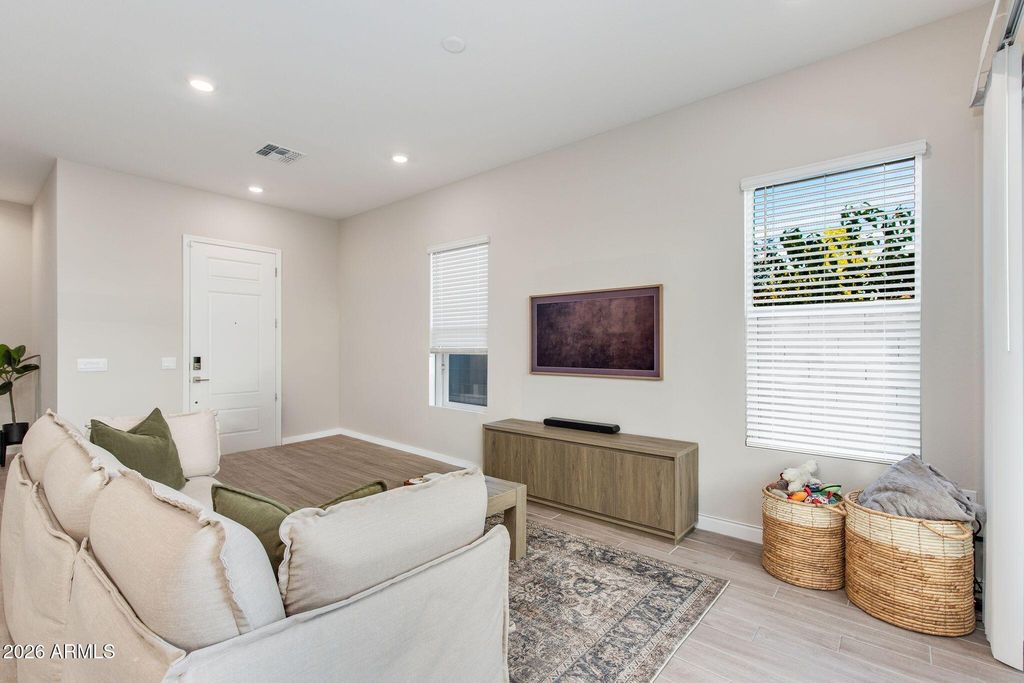 5010 E ANDERSON Drive, Scottsdale, AZ 85254 — photo 3