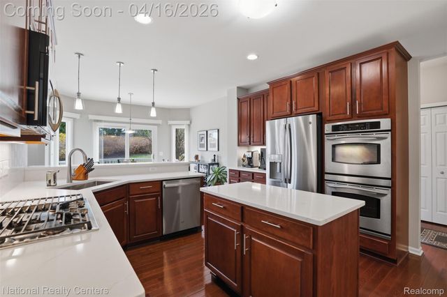 30304 Sterling Drive, Novi, MI 48377