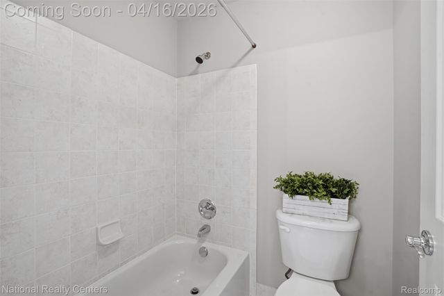 30304 Sterling Drive, Novi, MI 48377