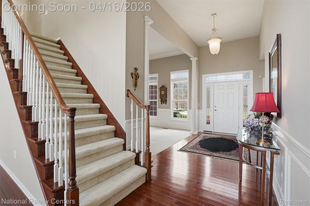 30304 Sterling Drive, Novi, MI 48377