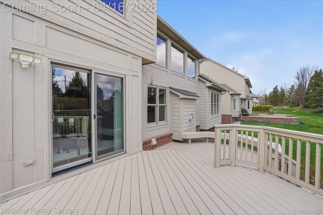 30304 Sterling Drive, Novi, MI 48377