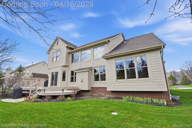 30304 Sterling Drive, Novi, MI 48377