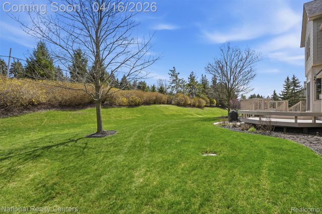 30304 Sterling Drive, Novi, MI 48377