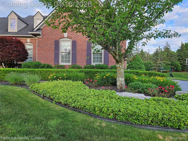 30304 Sterling Drive, Novi, MI 48377