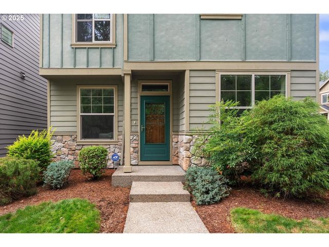 905 Sw MOZART Ter, Portland, OR 97225