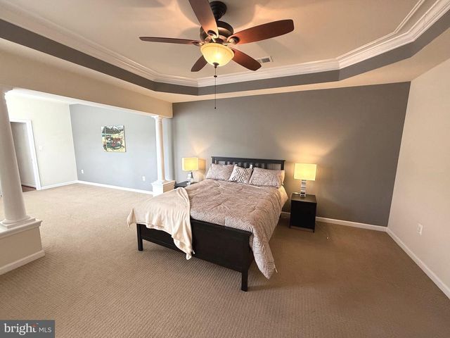 19410 FRONT ST, Leesburg, VA 20176