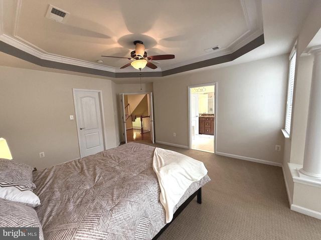 19410 FRONT ST, Leesburg, VA 20176