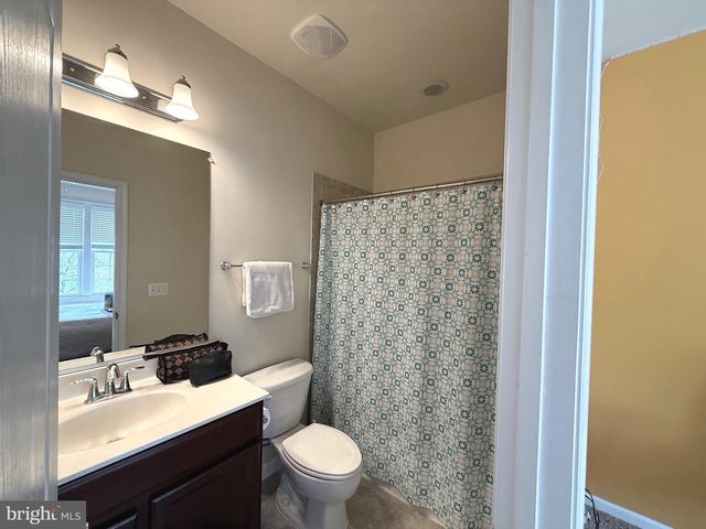 19410 FRONT ST, Leesburg, VA 20176