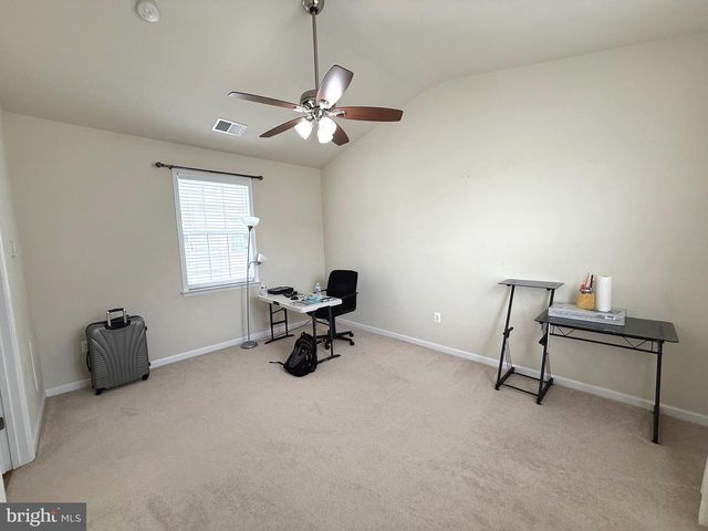 19410 FRONT ST, Leesburg, VA 20176