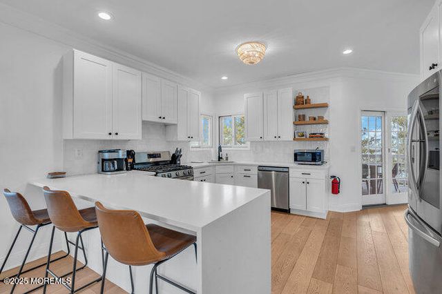 2 Captains Court, Manasquan, NJ 08736