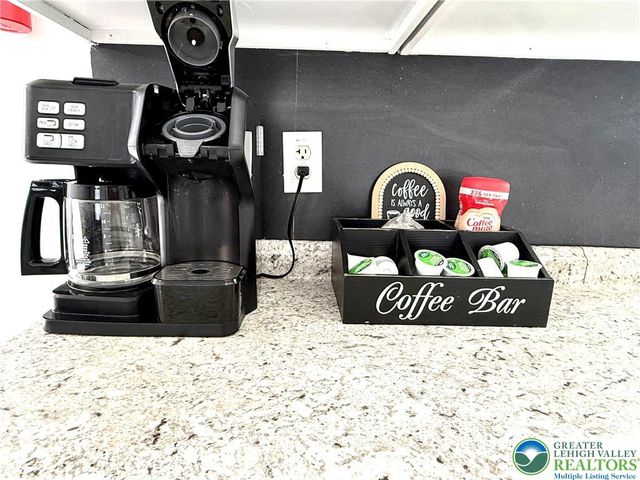 8440 Bear Trail Drive, Coolbaugh Twp, PA 18466