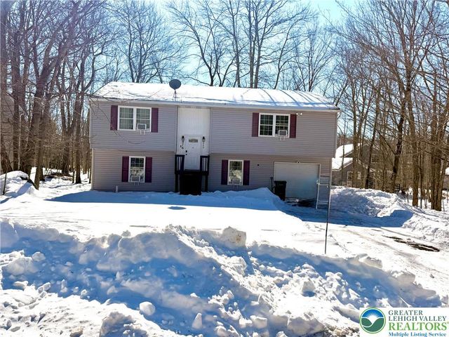 8440 Bear Trail Drive, Coolbaugh Twp, PA 18466