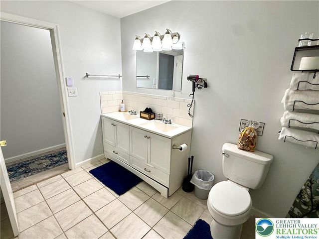 8440 Bear Trail Drive, Coolbaugh Twp, PA 18466