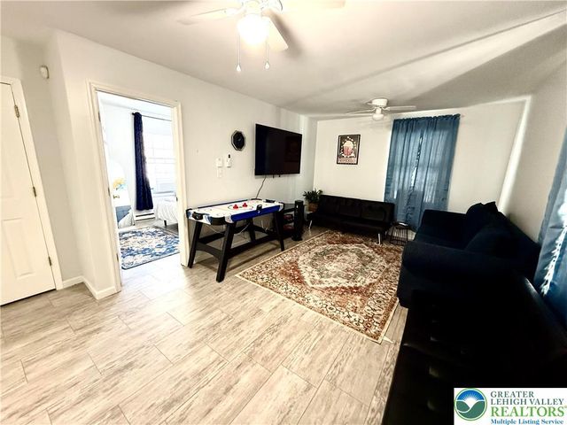 8440 Bear Trail Drive, Coolbaugh Twp, PA 18466