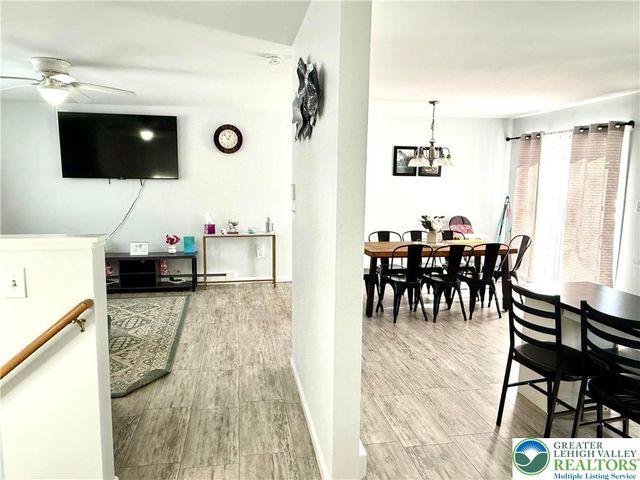 8440 Bear Trail Drive, Coolbaugh Twp, PA 18466