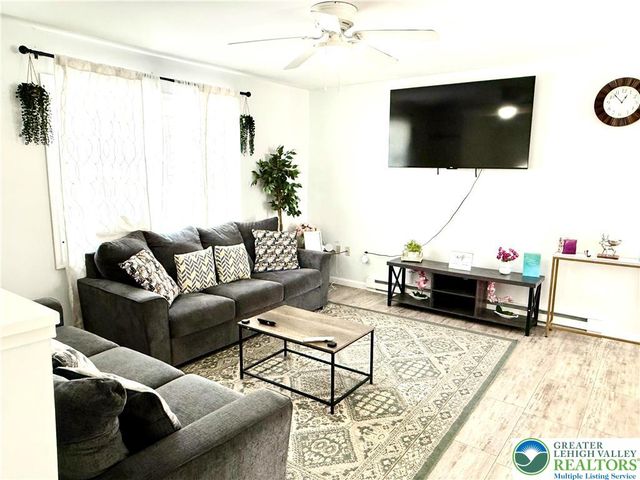 8440 Bear Trail Drive, Coolbaugh Twp, PA 18466