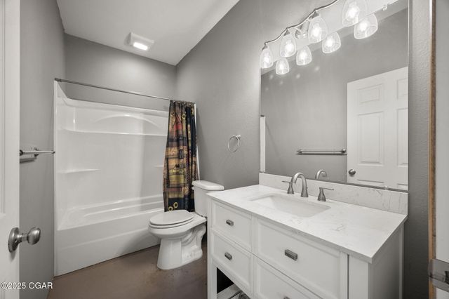 64501 E 114th Road, Miami, OK 74354