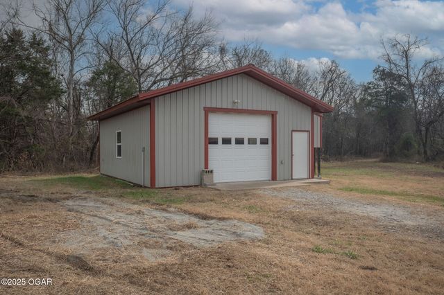 64501 E 114th Road, Miami, OK 74354