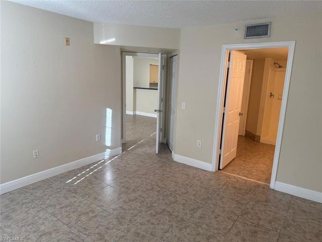 8735 River Homes LN 6104, Bonita Springs, FL 34135