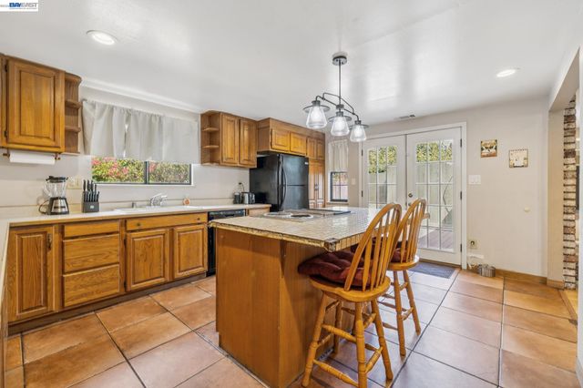 15742 Paseo Largavista, San Lorenzo, CA 94580