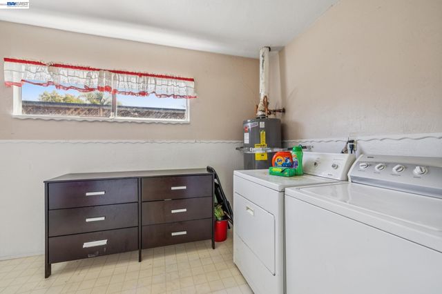 15742 Paseo Largavista, San Lorenzo, CA 94580
