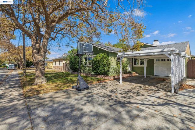 15742 Paseo Largavista, San Lorenzo, CA 94580