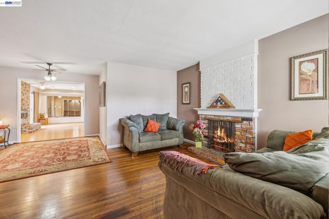 15742 Paseo Largavista, San Lorenzo, CA 94580