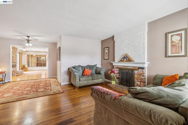 15742 Paseo Largavista, San Lorenzo, CA 94580