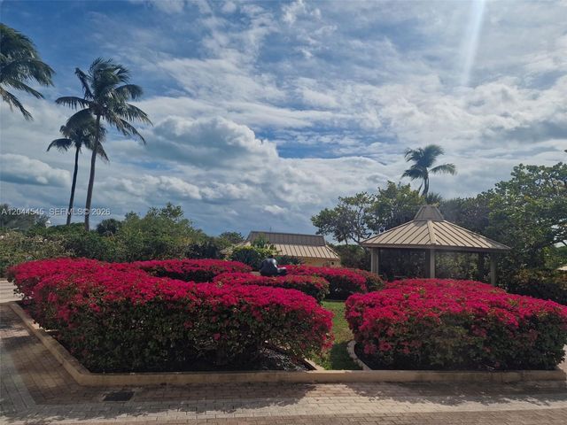1111 Crandon Blvd B705 B705, Key Biscayne, FL 33149