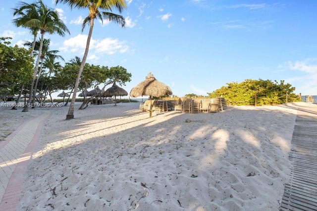 1111 Crandon Blvd B705 B705, Key Biscayne, FL 33149