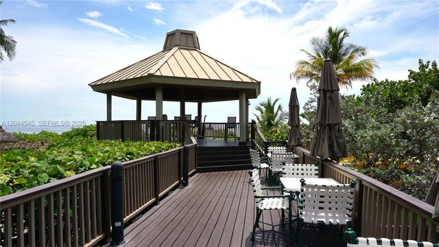 1111 Crandon Blvd B705 B705, Key Biscayne, FL 33149