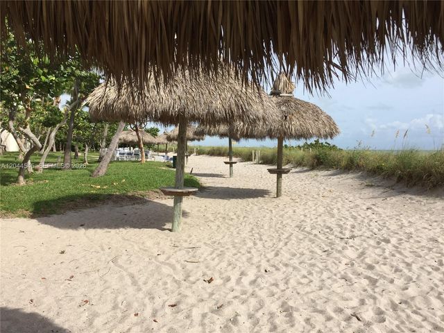 1111 Crandon Blvd B705 B705, Key Biscayne, FL 33149