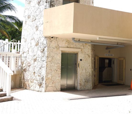 1111 Crandon Blvd B705 B705, Key Biscayne, FL 33149