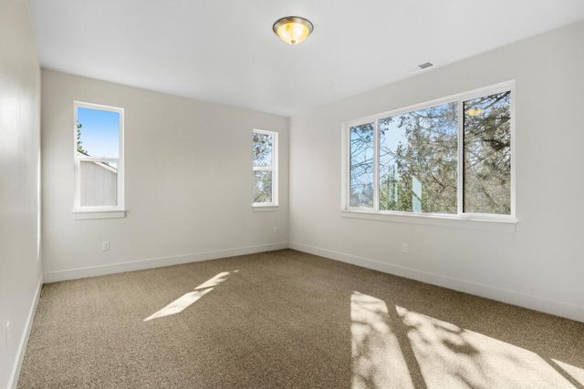1092 Timber Ridge, Klamath Falls, OR 97601