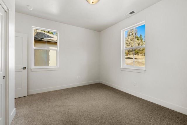 1092 Timber Ridge, Klamath Falls, OR 97601