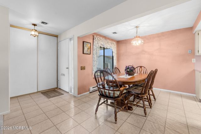 96 Salix Plaza 96C, Monroe, NJ 08831