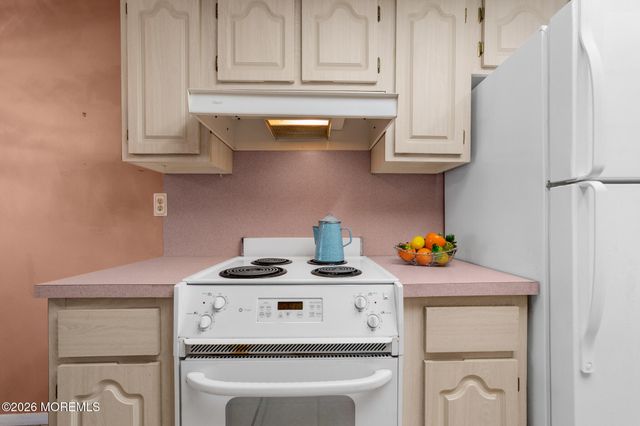 96 Salix Plaza 96C, Monroe, NJ 08831