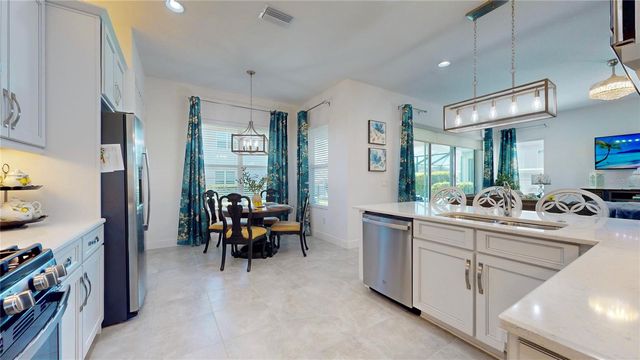 30843 LINDENTREE DRIVE, Wesley Chapel, FL 33543