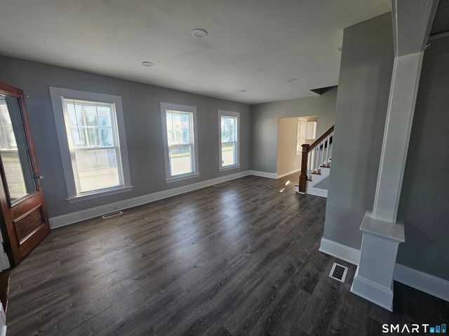 1810 Dixwell Avenue, Hamden, CT 06514