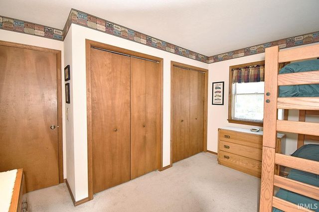 11963 Peacock Circle, Granger, IN 46530