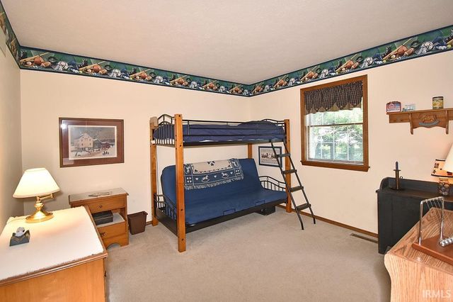 11963 Peacock Circle, Granger, IN 46530