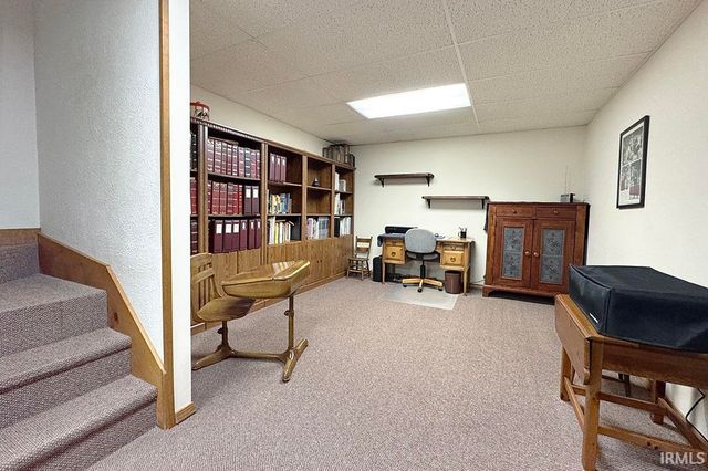 11963 Peacock Circle, Granger, IN 46530