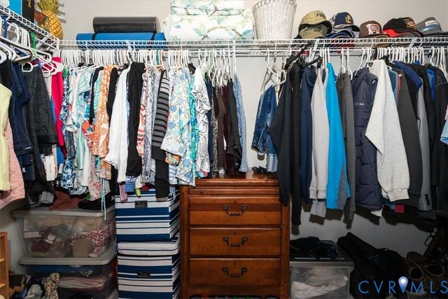 4733 Kennington Park Rd, Aylett, VA 23009