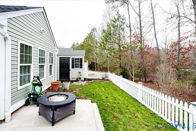 4733 Kennington Park Rd, Aylett, VA 23009